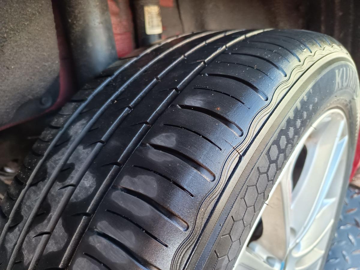 BMW E87 original Satz Alufelgen 7x17 mit Sommerreifen Kumho DOT 24