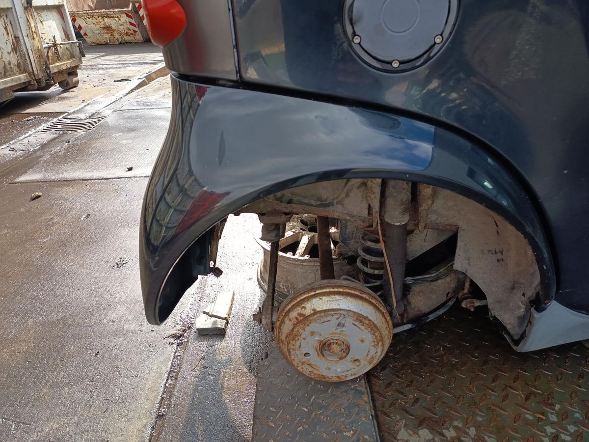 Smart Fortwo original Kotfl&uuml;gel hinten rechts EA4 Jack Black Facelift Bj 2006