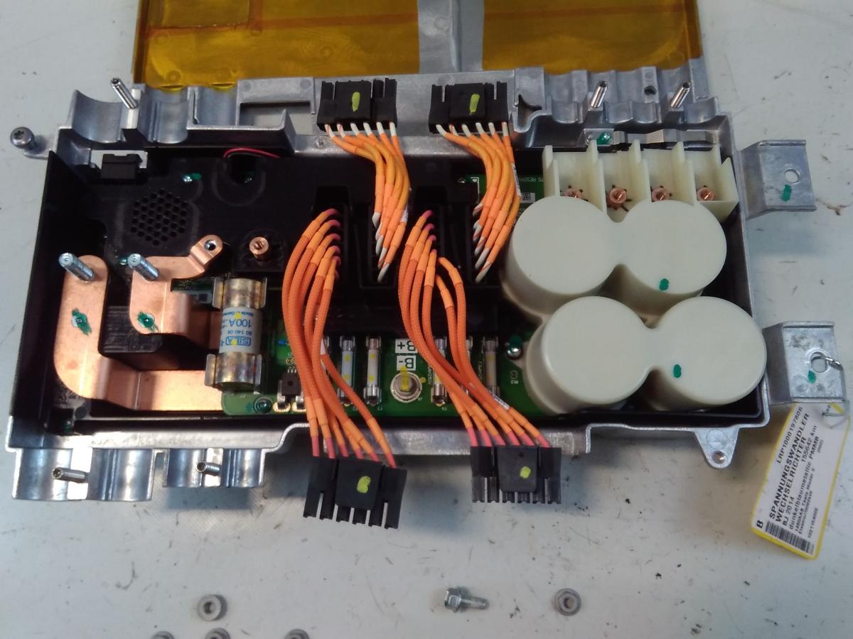 Tesla Model S orig Spannungswandler Wechselrichter Inverter 102115400E BJ2014