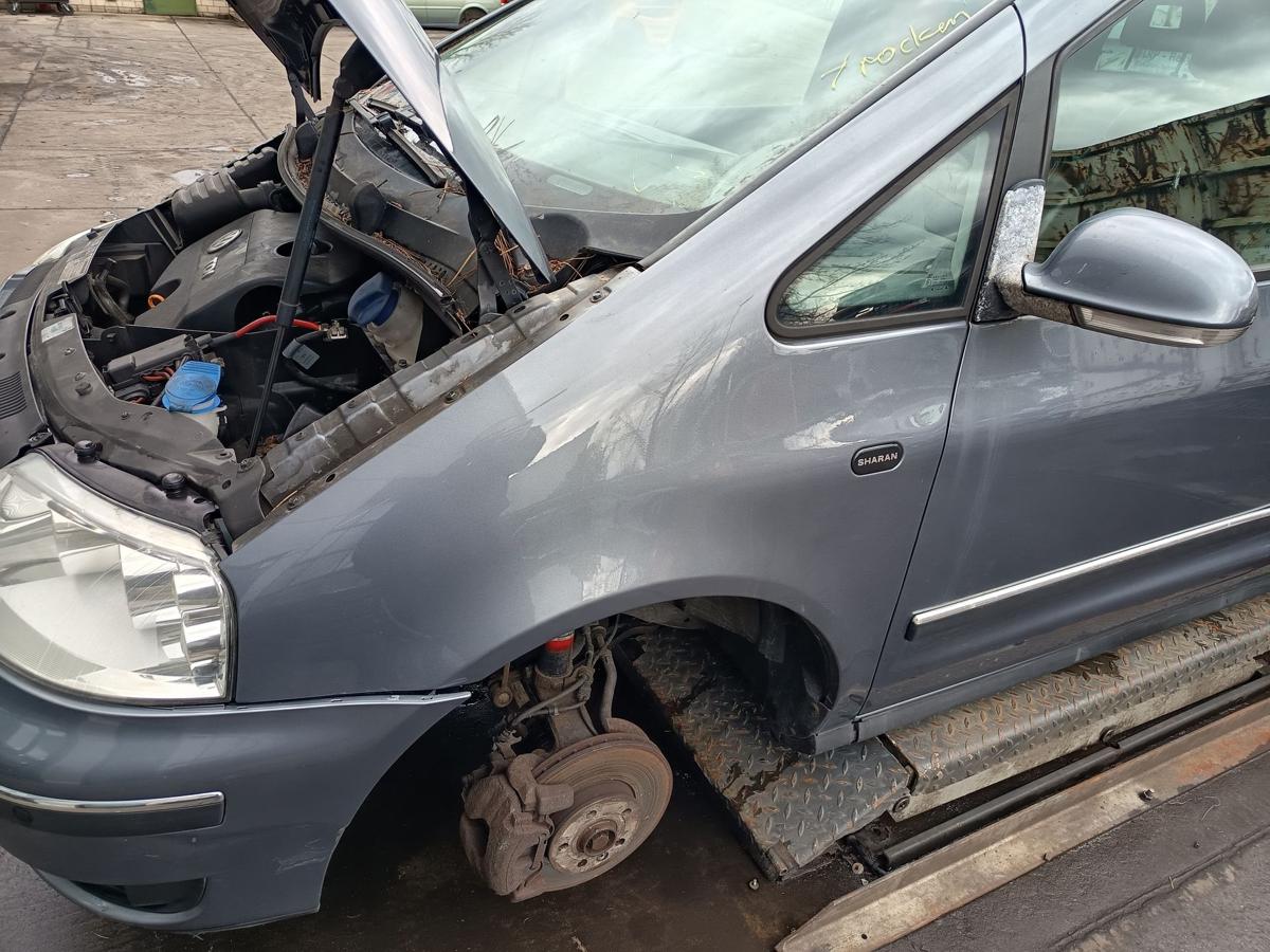 VW Sharan original Kotfl&uuml;gel links LR7K Grau Baujahr 2009