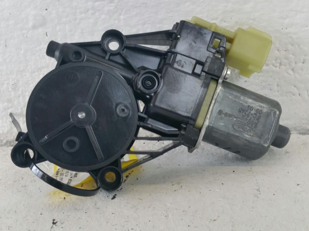 Ford Fiesta MK7 JA8 Bj.09 Fensterhebermotor vorn links 8A6114A389B