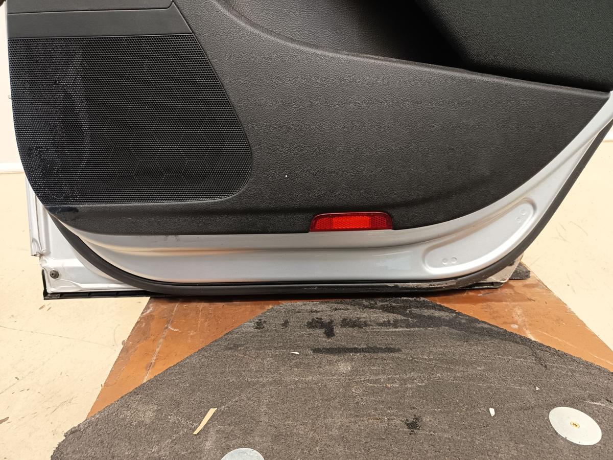 VW Passat 3C Kombi original T&uuml;r hinten rechts LA7W Silber Baujahr 2009