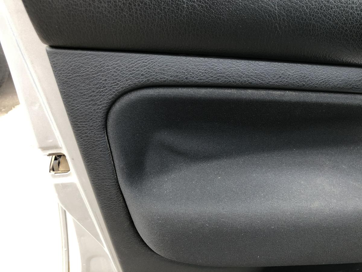 VW Bora 1J T&uuml;rverkleidung vorn links Innenverkleidung T&uuml;r T&uuml;rpappe auch Golf 4