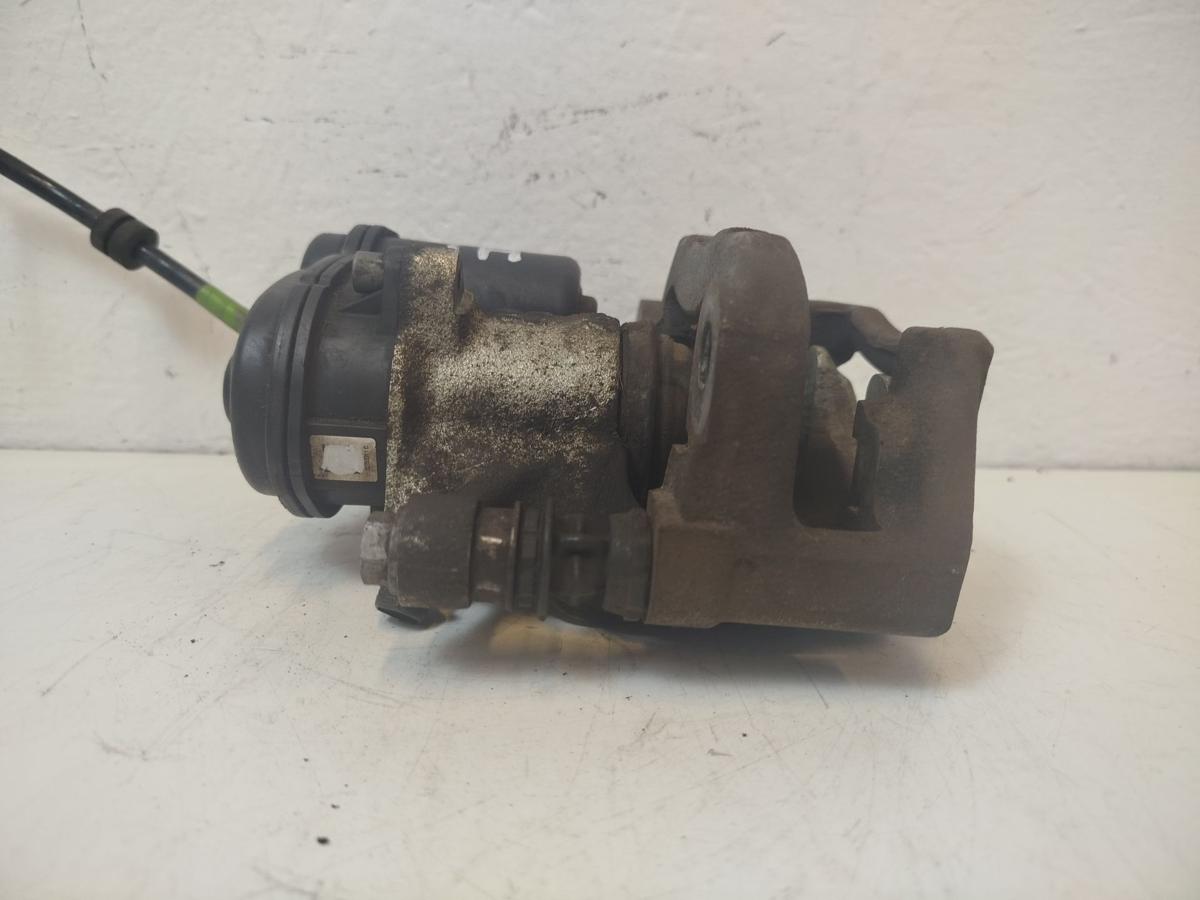 Nissan Leaf ZE1 40kWh Bremssattel hinten links mit Elektromotor Parkbremse OEM