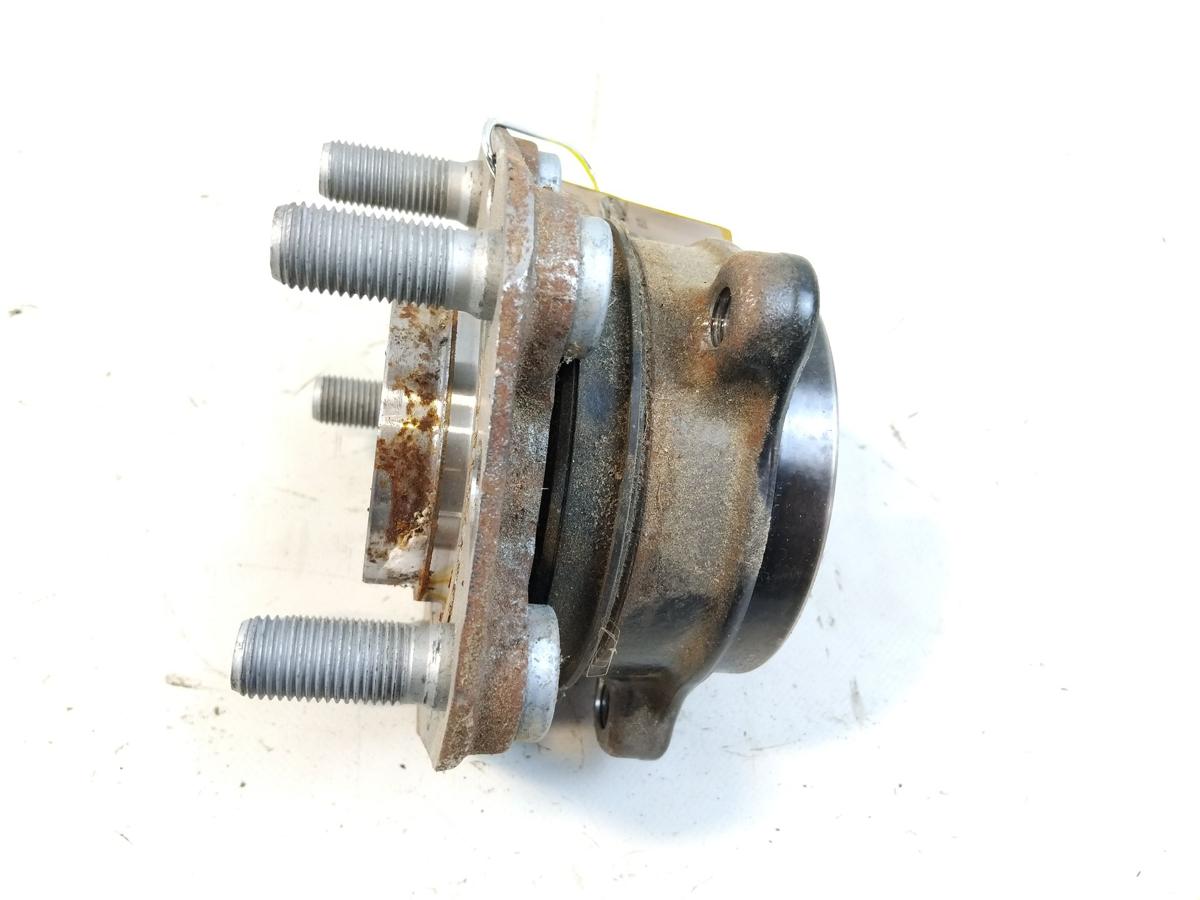 Tesla Model Y original Radnabe mit Radlager 1044123-00-B Bj.2022