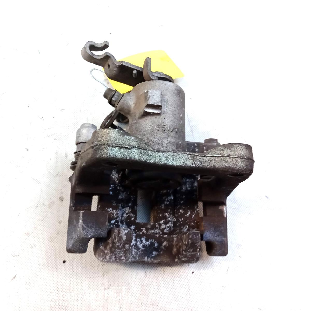 Audi A3 8P original Bremssattel Hinterachse rechts mit Tr&auml;ger 253x10mm Bj.2003