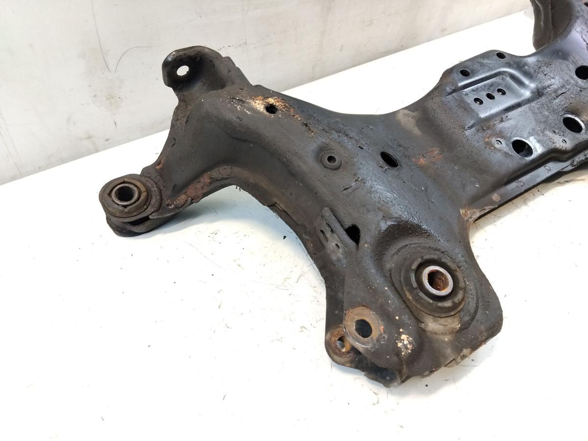 Toyota Avensis T22 original Vorderachstr&auml;ger Aggregatetr&auml;ger Facelift BJ2002