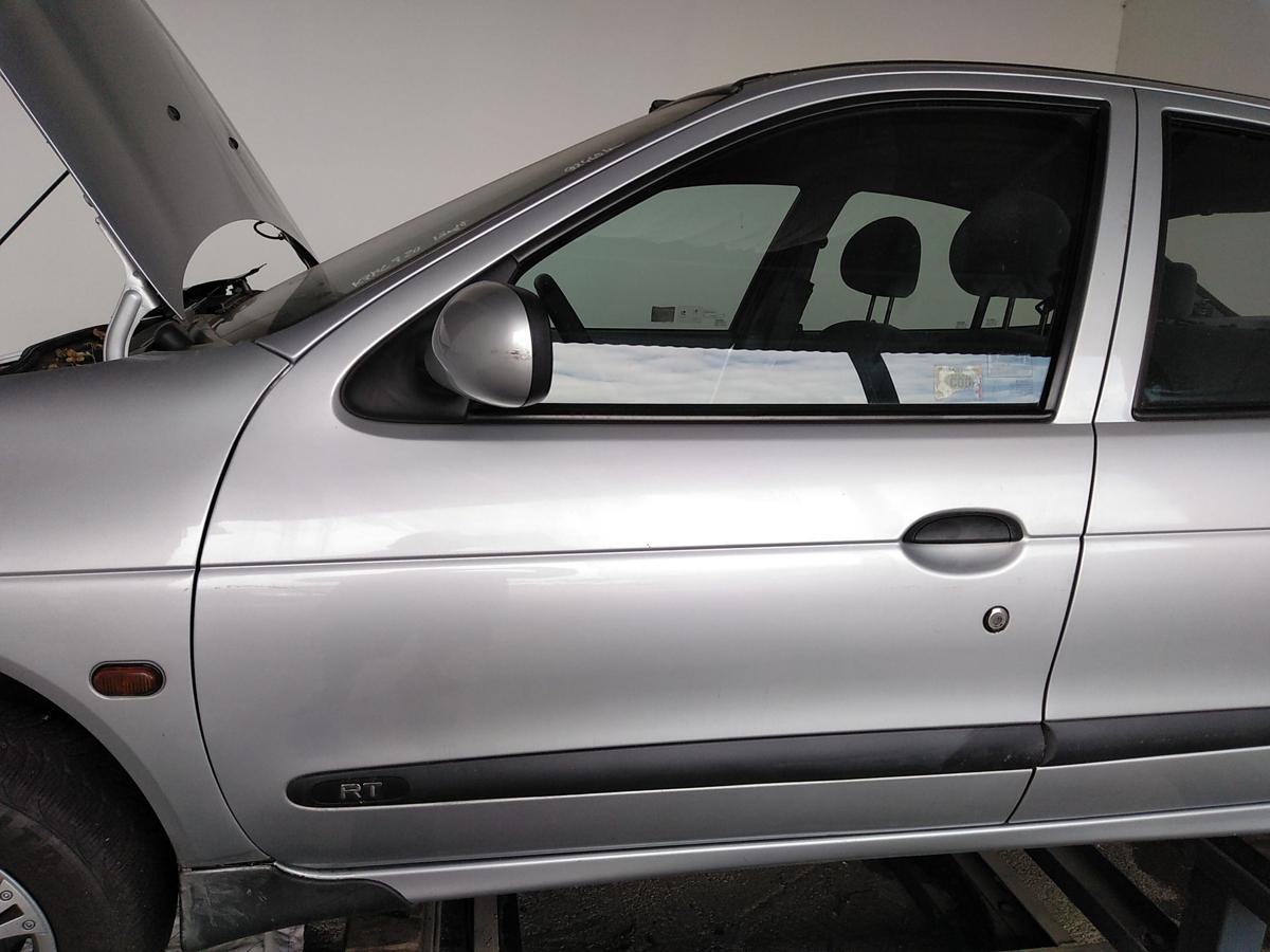 Renault Megane 1 Tür vorn links Fahrertür 5-Türer silbermetallic MV640 Bj.1996