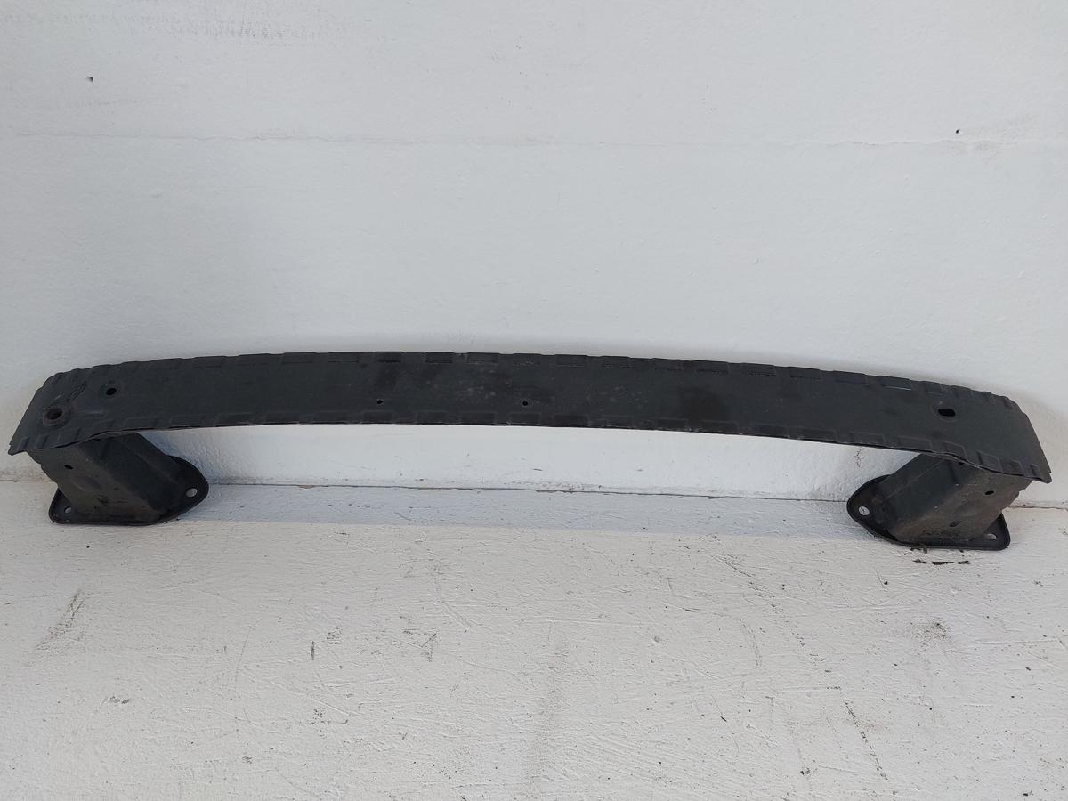 Ford Focus DYB CEW Turnier Tr&auml;ger Sto&szlig;f&auml;nger hinten Pralltr&auml;ger Sto&szlig;f&auml;ngertr&auml;ger