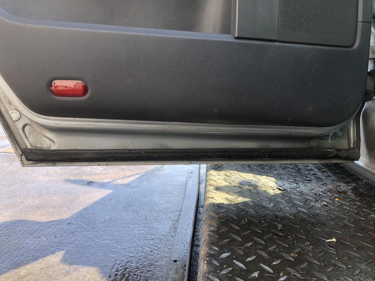 Ford Galaxy WGR original Tür hinten links Fond Cosmicsilber Bj 2006