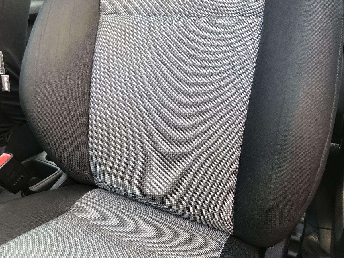 Skoda Fabia 5J Sitz vorn links Stoff ohne Heizung Fahrersitz Autositz
