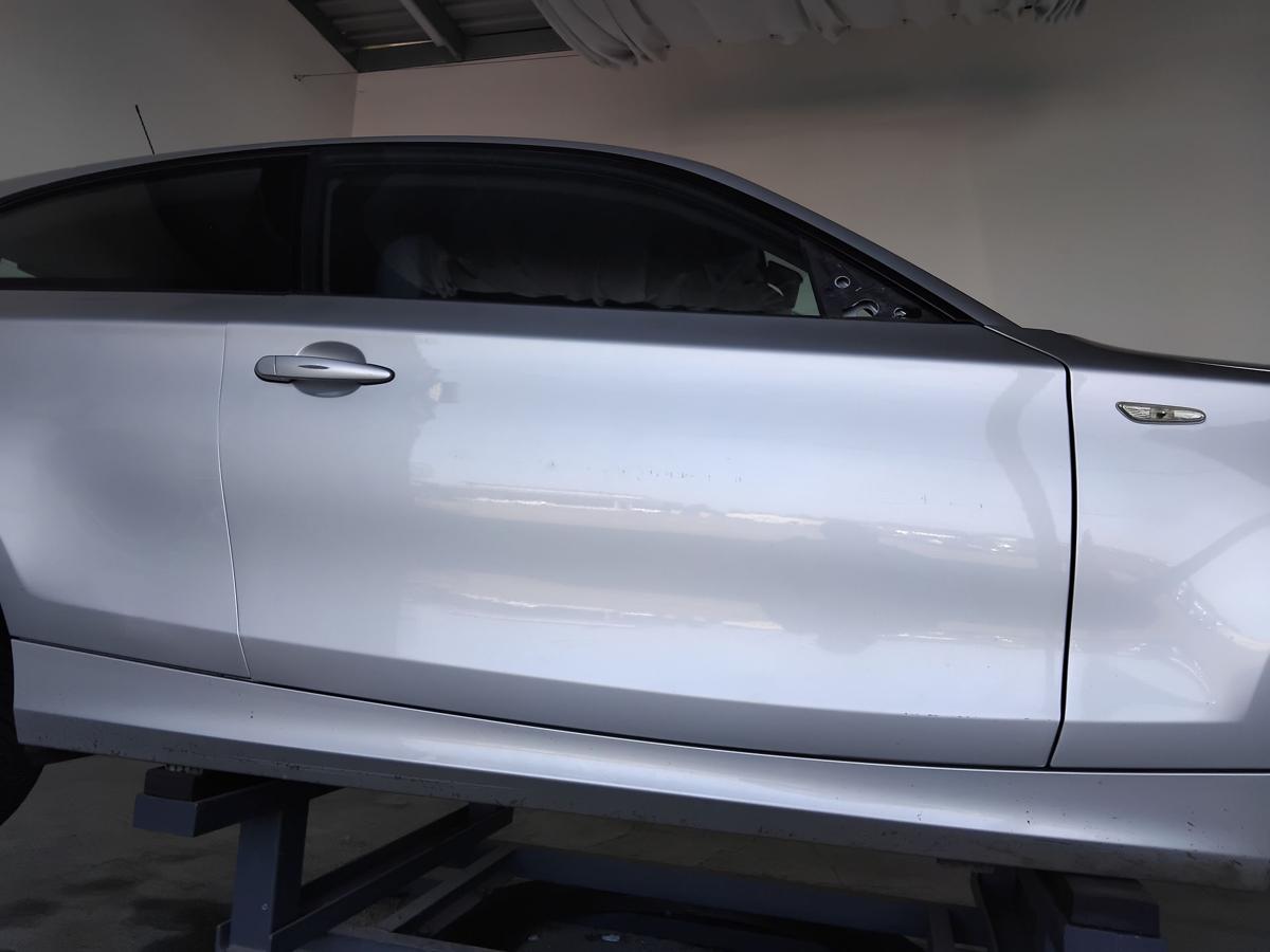 BMW 1er E81 Tür vorn rechts Beifahrertür titansilbermetallic 354 BJ2008 3-türig