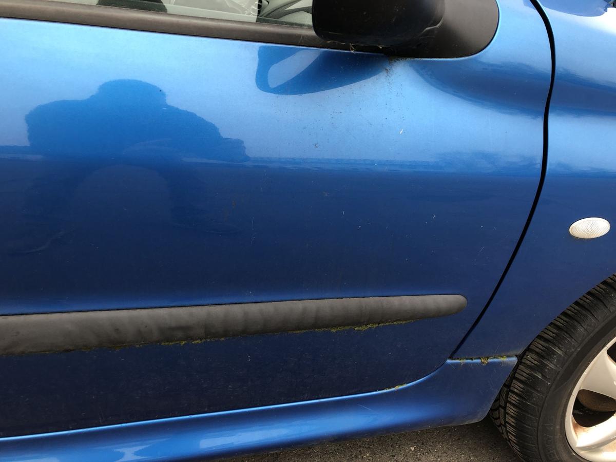 Peugeot 206CC Typ 2D T&uuml;r vorn rechts Beifahrert&uuml;r im Rohbau KMF Poseidon Blau