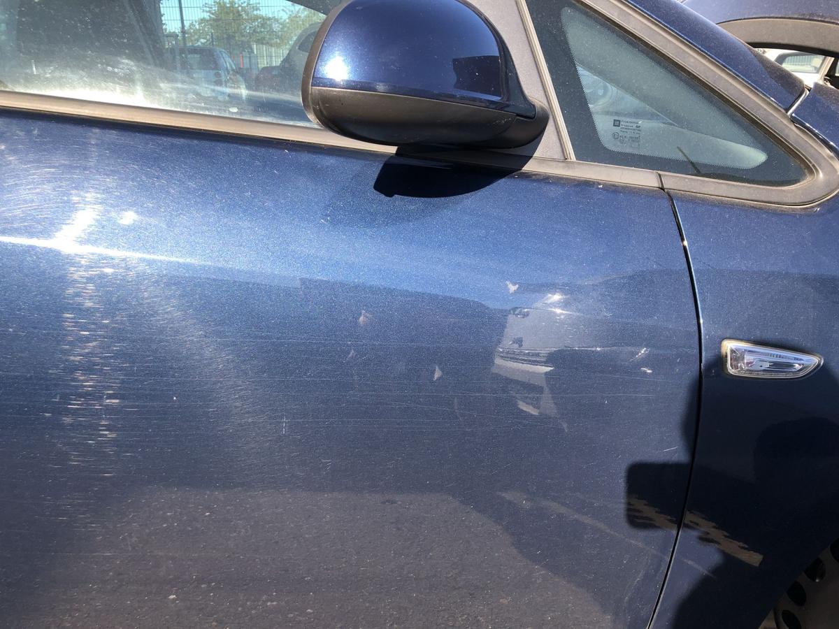 Opel Astra J Tür vorn rechts Beifahrertür im Rohbau Z22A Waterworld Met