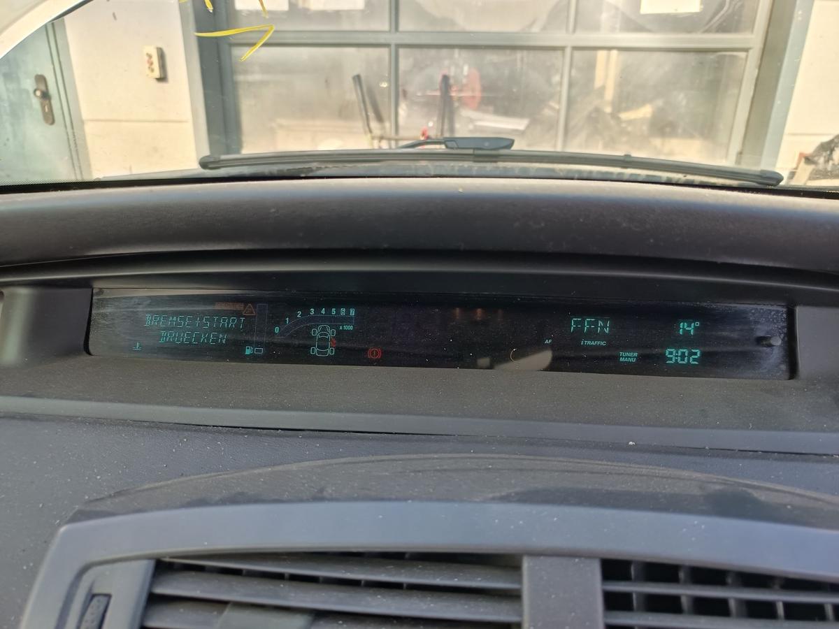 Renault Scenic II orig Kombiinstrument Tacho 8200704463A Benzin Schaltg. Bj 2007