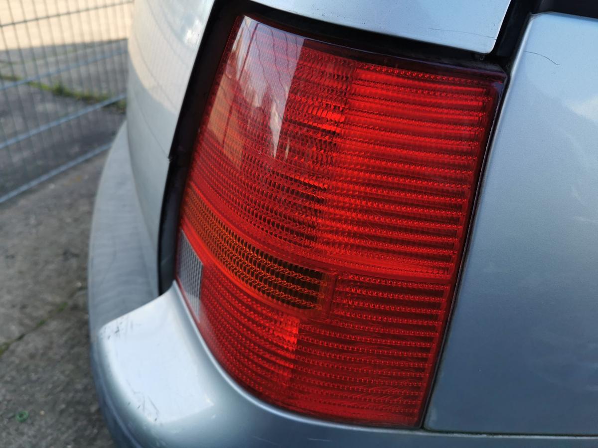 VW Golf IV 4 1J Kombi Rückleuchte Schlussleuchte Rücklicht Lampe hinten rechts