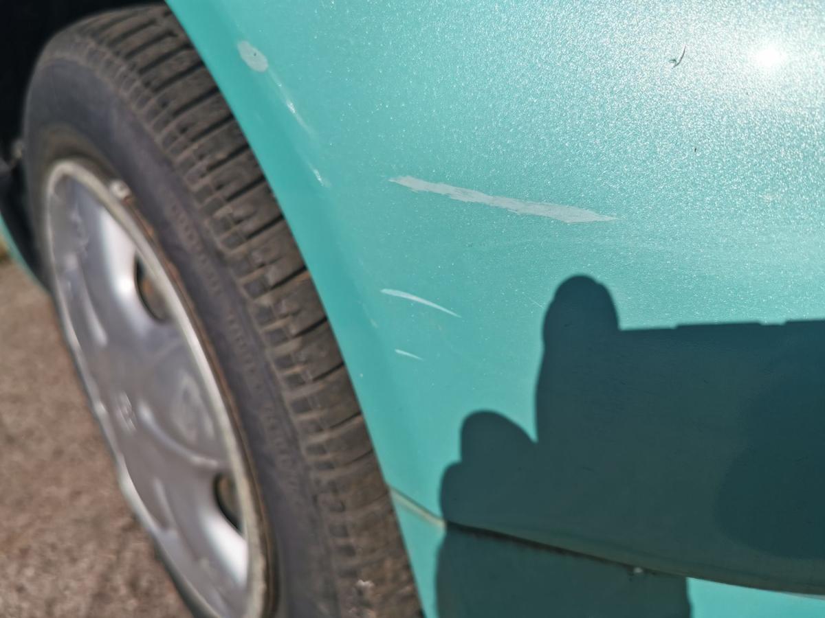 Toyota Yaris XP10 Stossstange Stossfänger Bumper vorn 764 Light Aqua Met bis 03