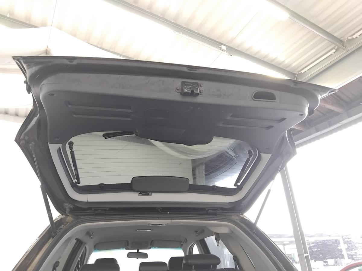 Hyundai Tucson JM Heckklappe schwarz EB ebony black mit Heckscheibe BJ2006