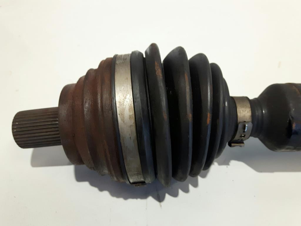 VW Passat 3C original Antriebswelle Gelenkwelle vorn rechts 1Q0407272 BJ2006