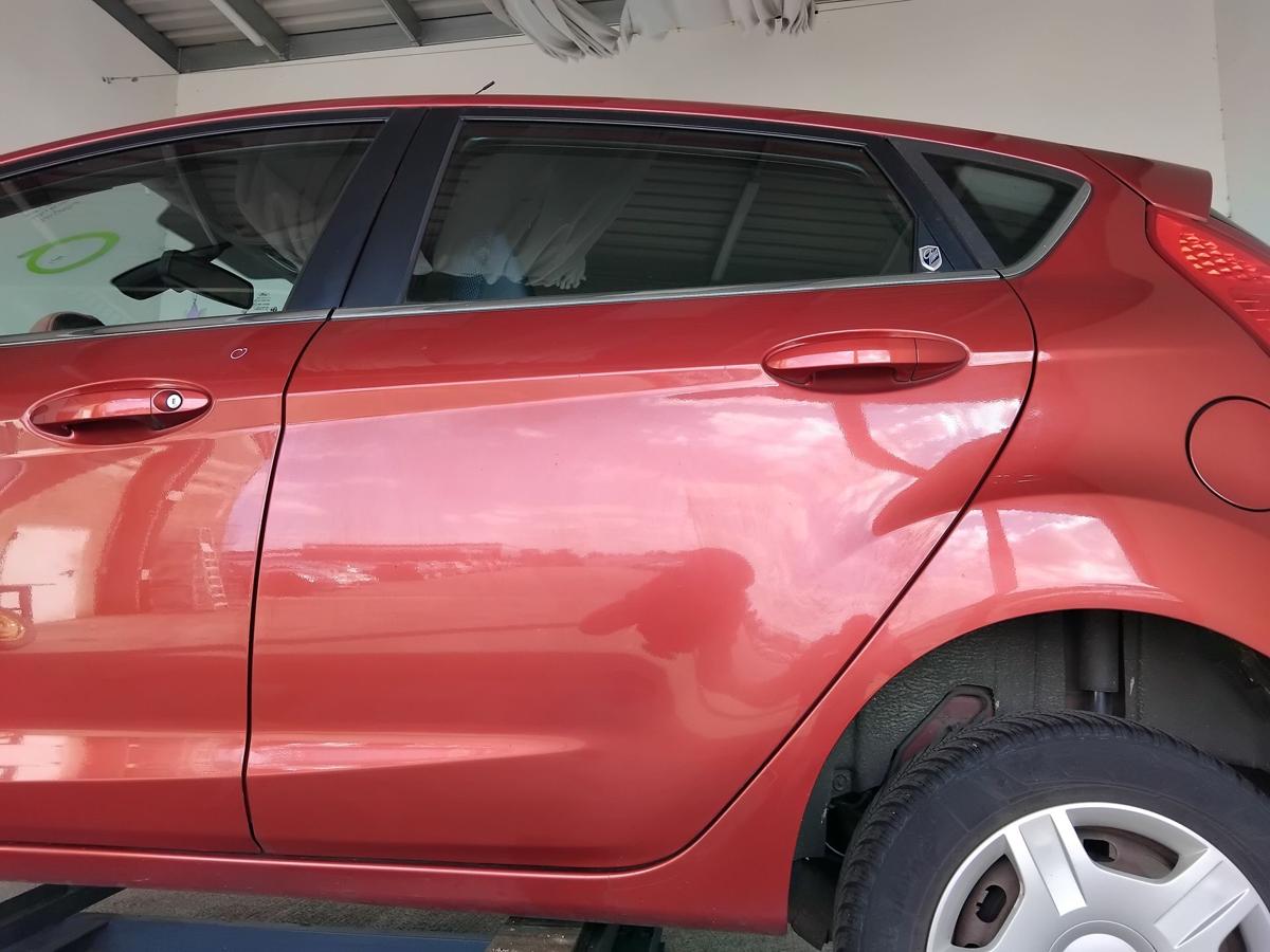 Ford Fiesta JA8 T&uuml;r hinten links tangorotmetallic BJ2010