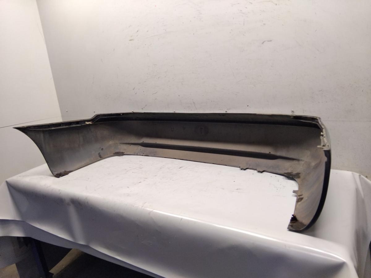 Toyota Corolla E10 original Sto&szlig;stange Stossf&auml;nger hinten Liftback Bj.1995