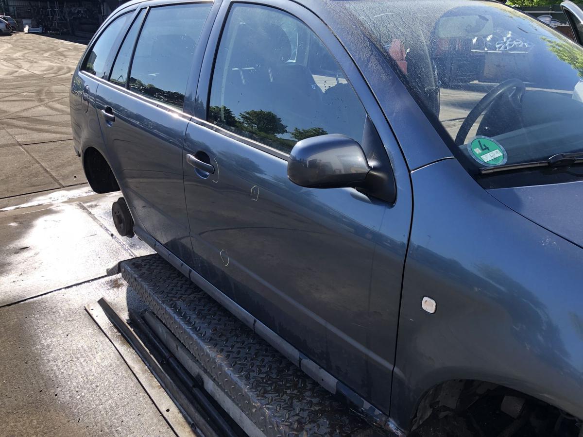 Skoda Fabia I 6Y original Tür vorn rechts Beifahrer F7V Graphite grey Bj 2005