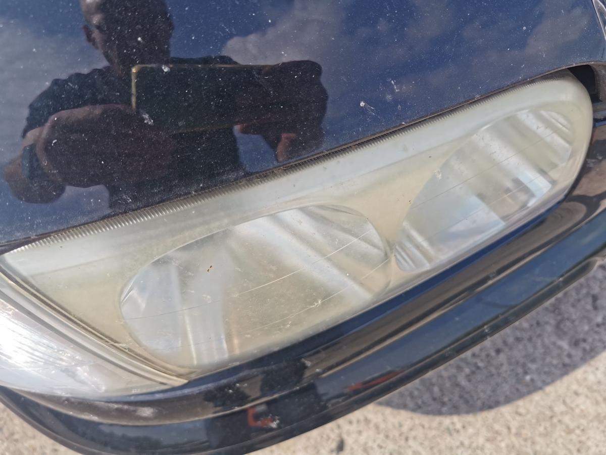 Hyundai Trajet FO Scheinwerfer Frontscheinwerfer Hauptscheinwerfer rechts TRÜB