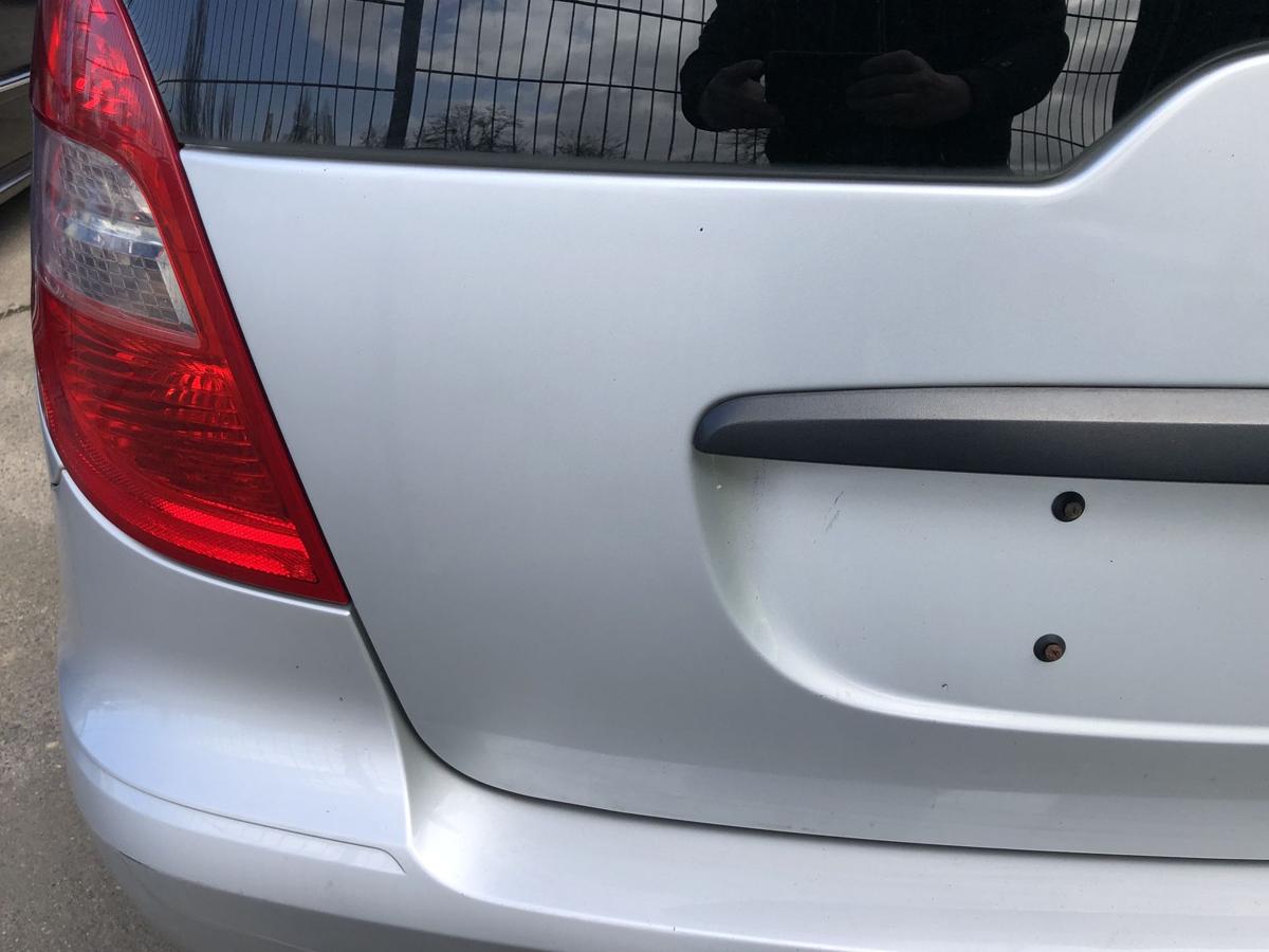 Mercedes W169 A Klasse Mopf ab 08 Heckklappe mit Heckscheibe 5 t&uuml;rer 761 silber