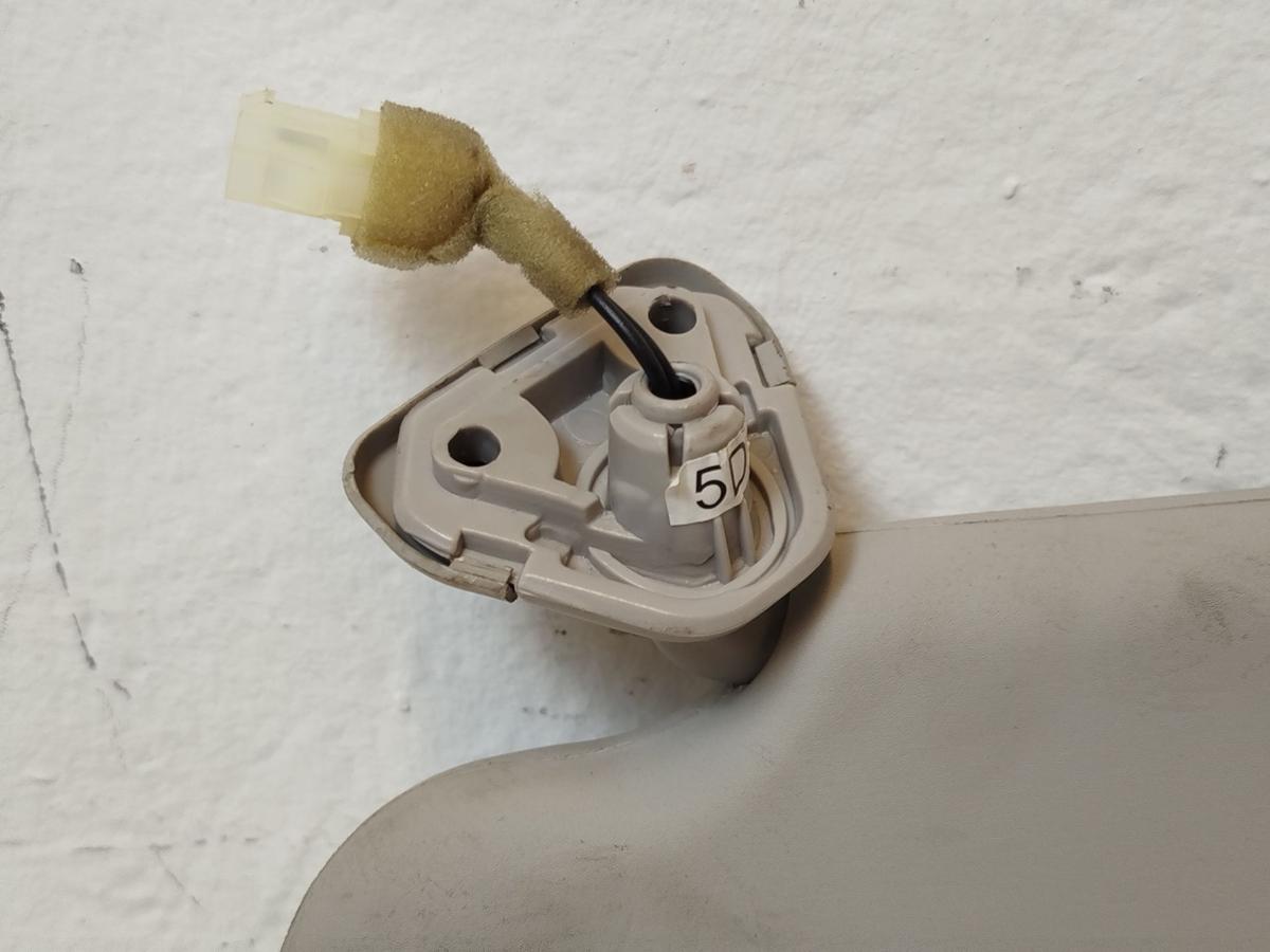 Nissan Leaf ZE1 40kWh Sonnenblende vorn rechts Beifahrerseite mit Spiegel