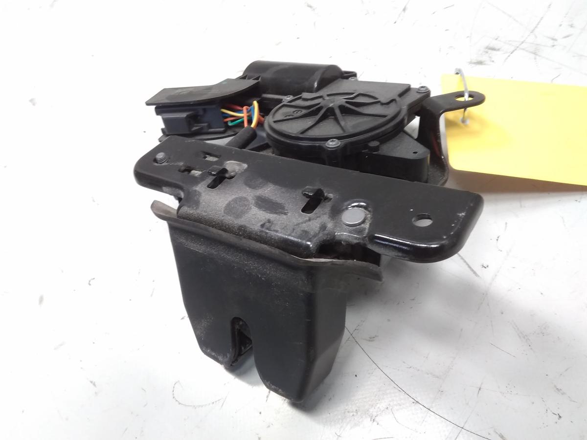 Tesla Model Y original Schloß Heckklappe Heckschloß 1500604-CN-B Bj.2021