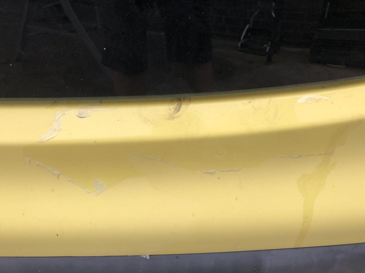 Peugeot 107 Typ P Sto&szlig;f&auml;nger hinten Hecksch&uuml;rze Sto&szlig;stange KBL Citrus Gelb