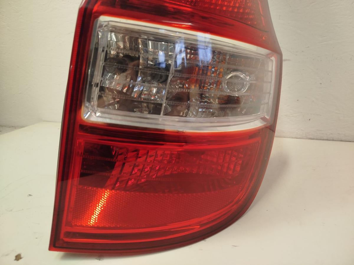 Hyundai I30 CW FD R&uuml;ckleuchte Schlu&szlig;leuchte R&uuml;cklicht hinten rechts Kombi