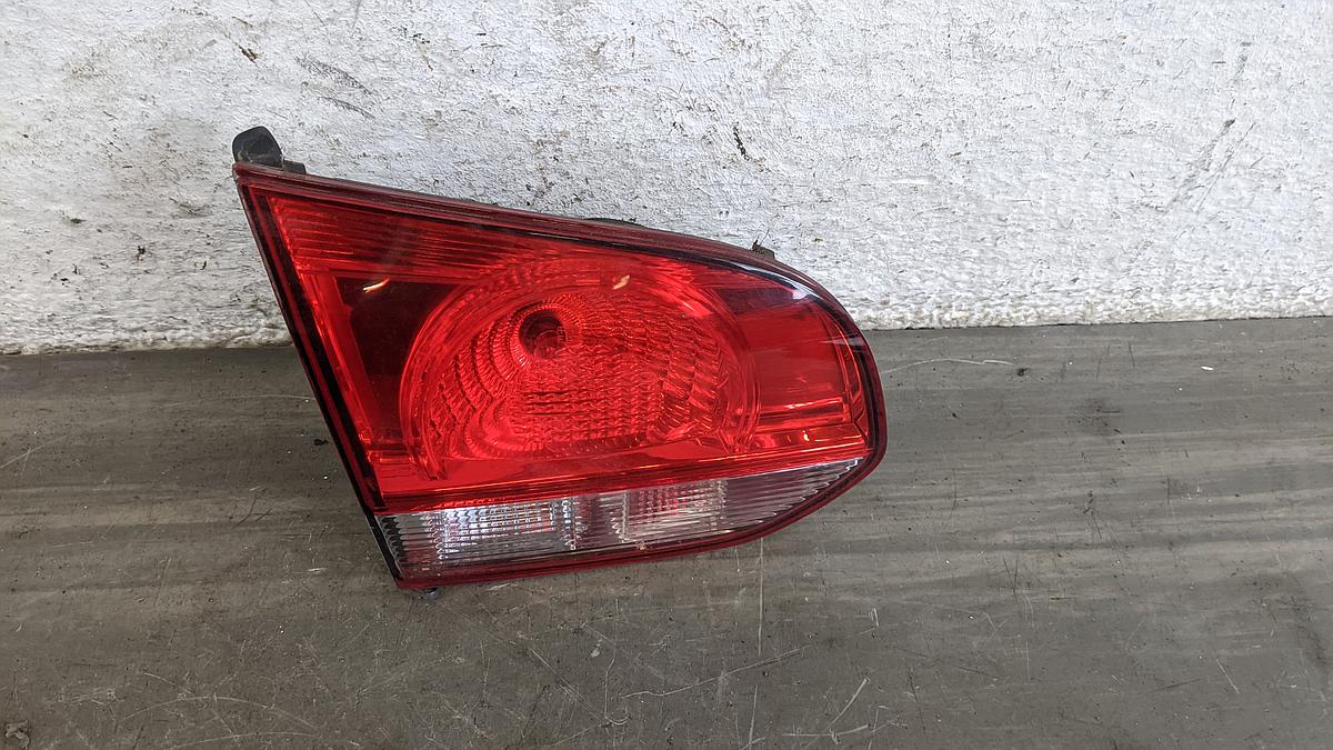 VW Golf IV 6 1K Rückleuchte Schlußleuchte innen links 5K0945093G