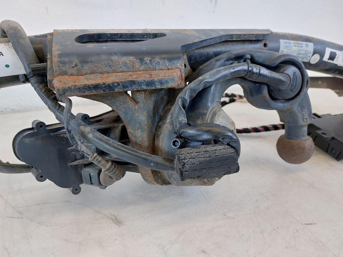 VW Passat 3G B8 Limo schwenkbare Anhängerkupplung AHK OEM Anhängerzugvorrichtung