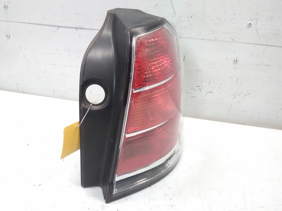 Opel Zafira B Zubeh&ouml;r R&uuml;ckleuchte Schlussleuchte rechts BJ2006