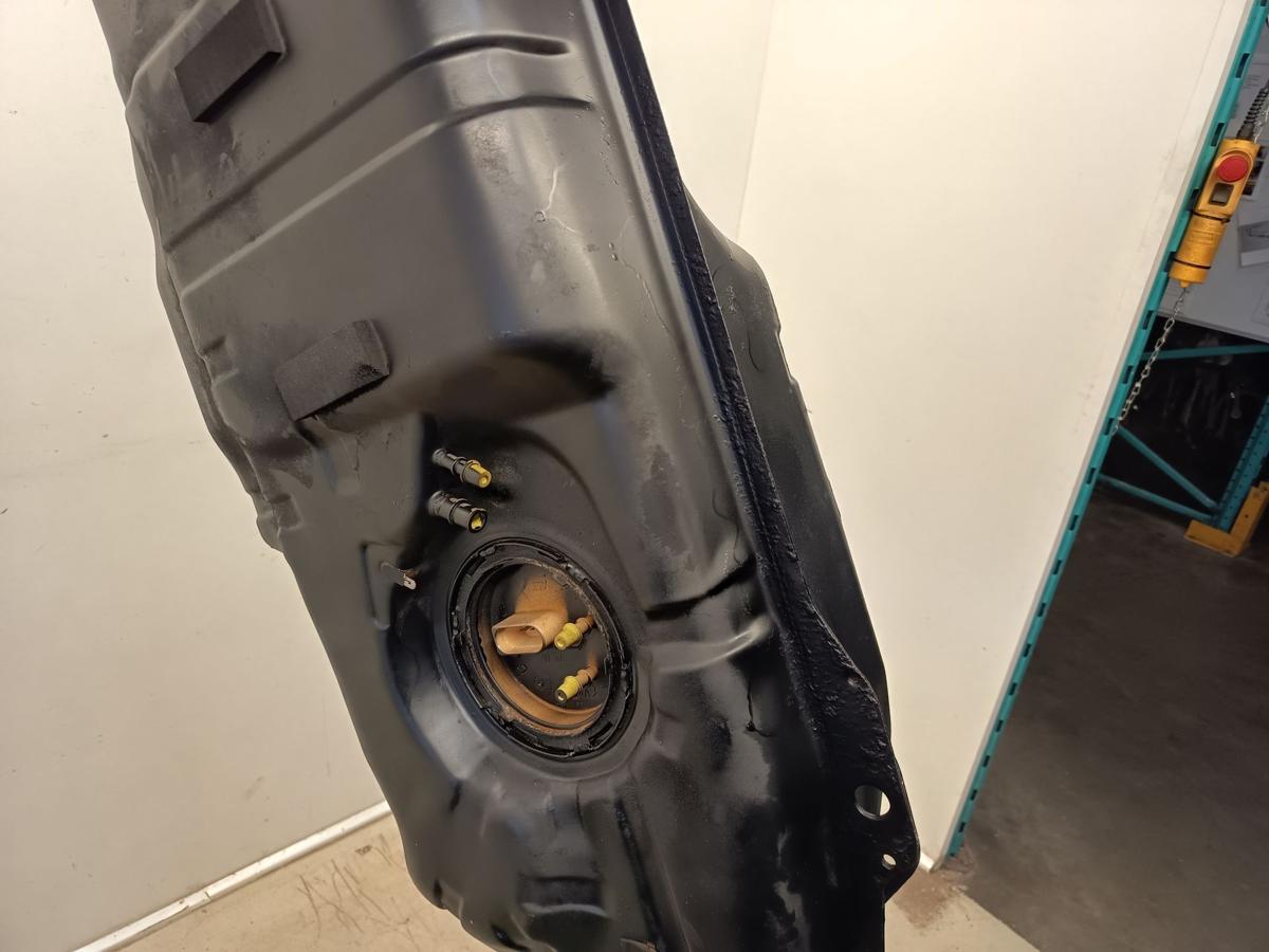 VW Fox original Diesel Kraftstoffbeh&auml;lter Tank 5Z0201075L Bj 2006
