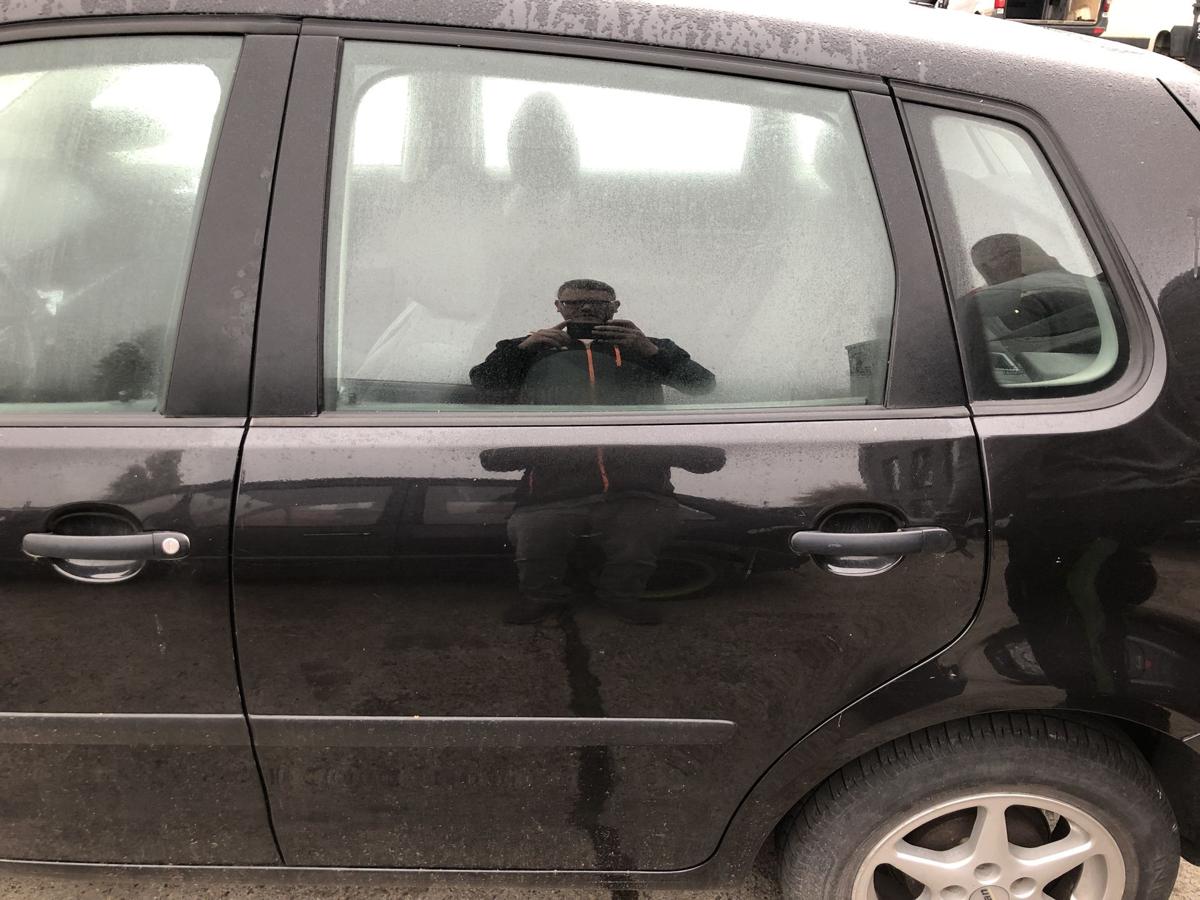 VW Polo 9N 9N1 9N3 Tür hinten links Fondtür LC9Z Black Magic Rohbau