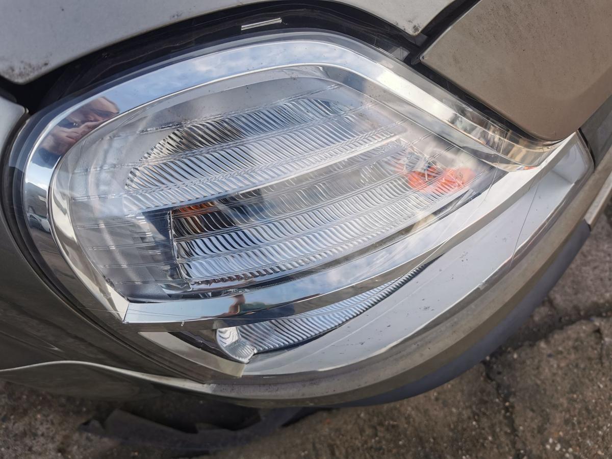 Renault Modus Scheinwerfer Hauptscheinwerfer Frontschienwerfer vorn rechts