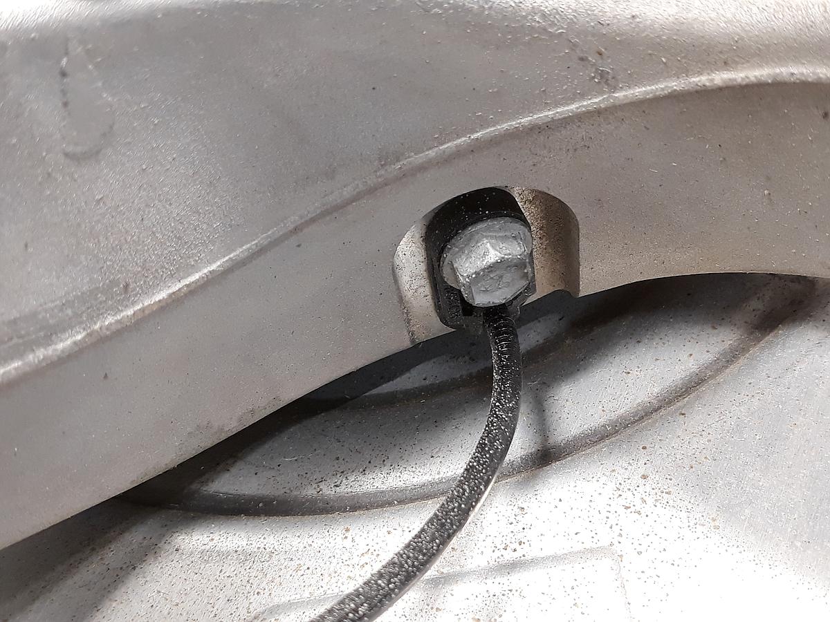 Tesla Model Y original Achsschenkel Radlagergehäuse vorn rechts 1188316-00-D