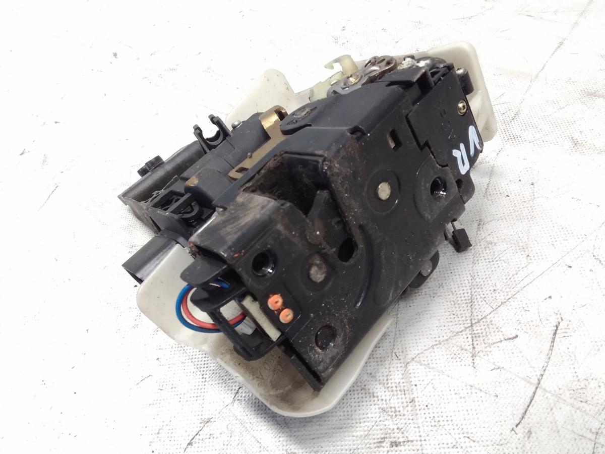 VW Passat 3BG original Türschloß vorn rechts mit Zentralverriegelung Bj.2002