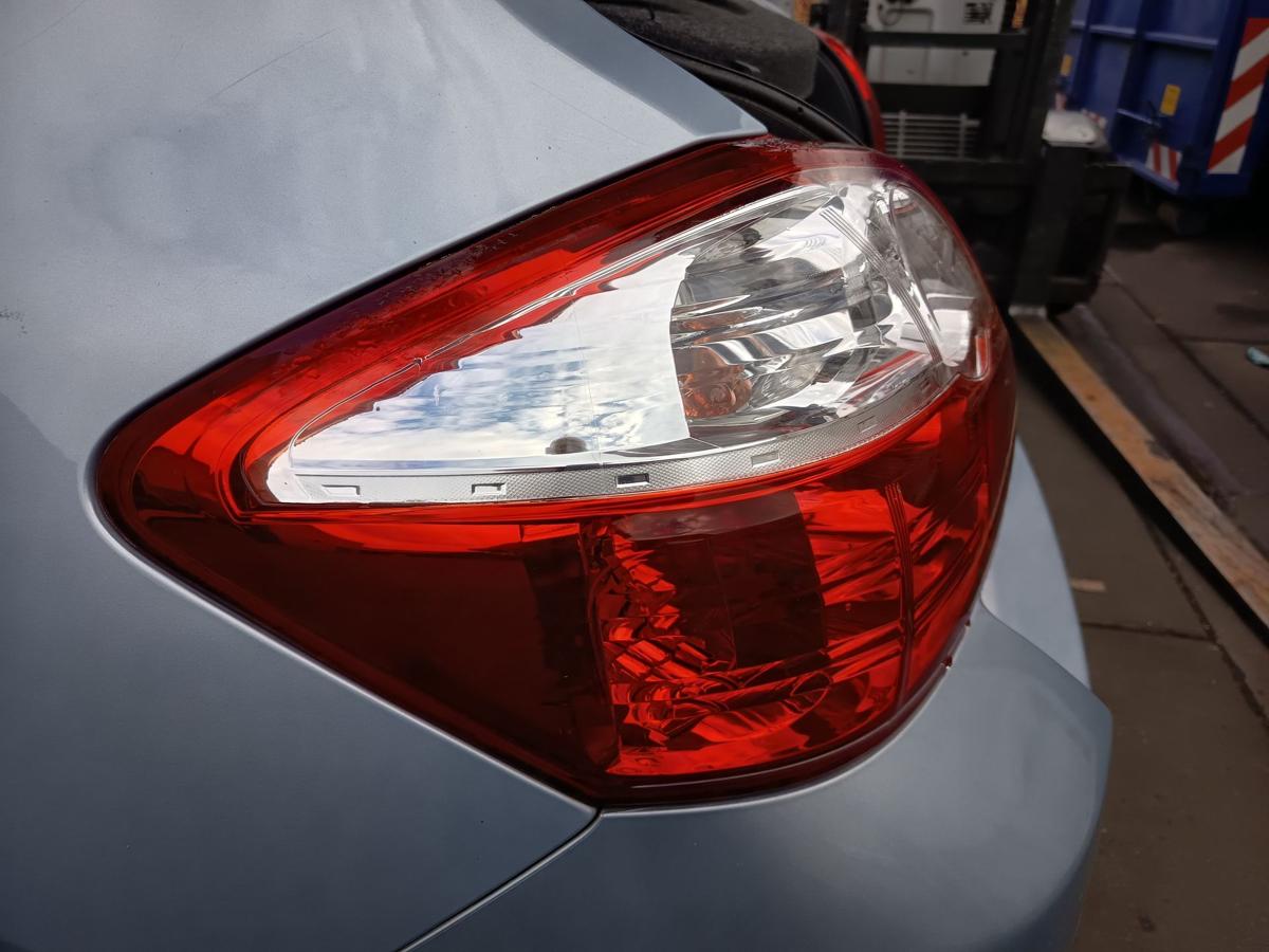 Toyota Auris E15 original R&uuml;ckleuchte links Heckschlusslicht Facelift Bj 2011