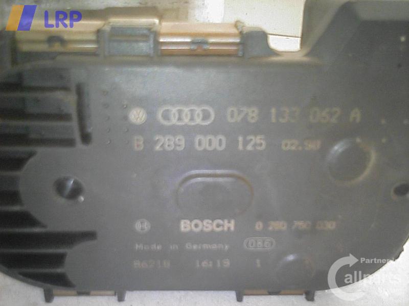 Audi A6 C5 4B Drosselklappenteil 078133062A 0260750030 BOSCH BJ1998