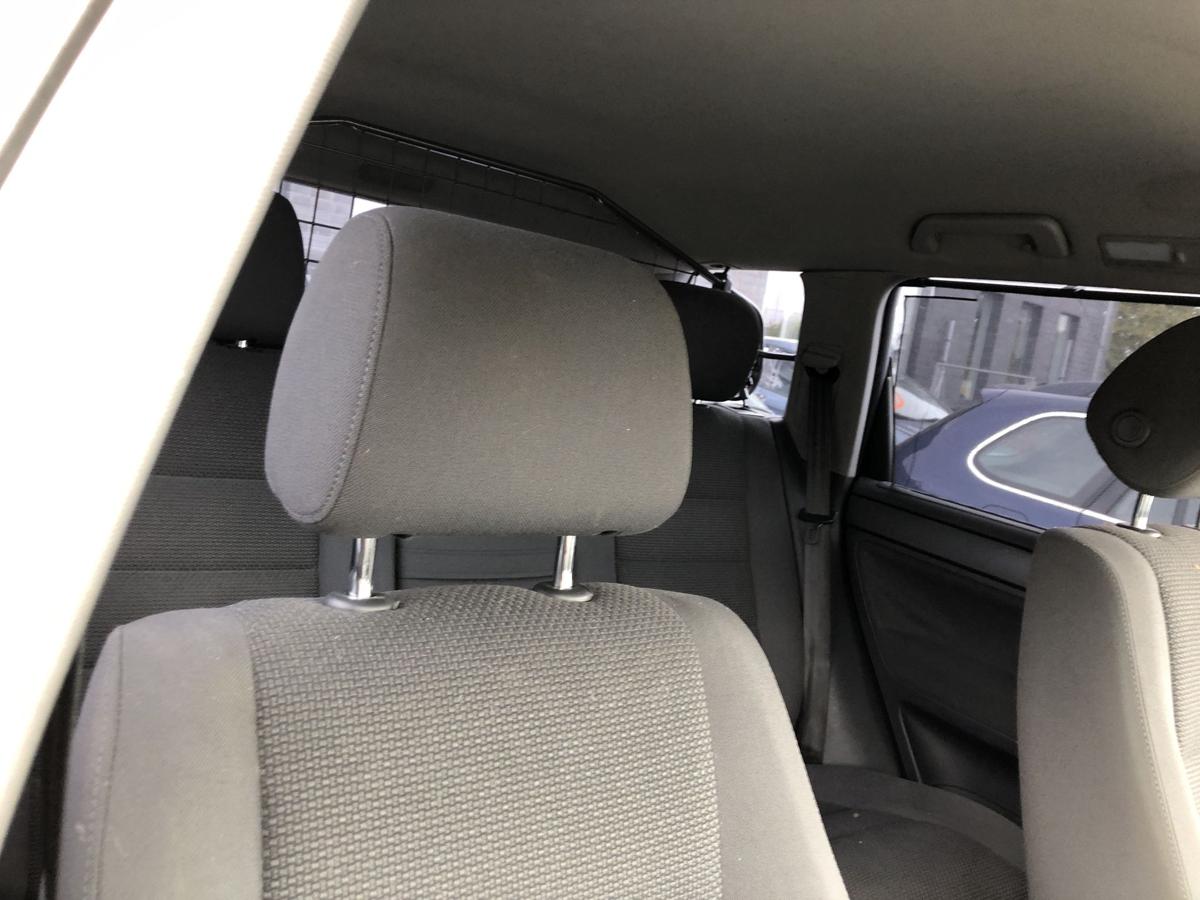 VW Touareg 7L Sitz vorn rechts Beifahrersitz Stoff mit Heizung