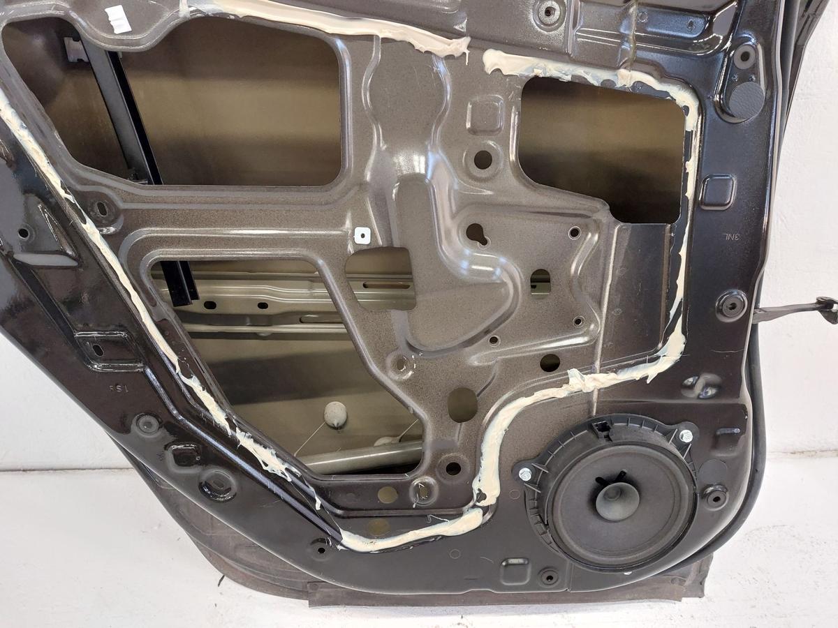 Nissan Leaf ZE1 40kWh T&uuml;r hinten links Fondt&uuml;r im Rohbau Z11 Schwarzmetallic