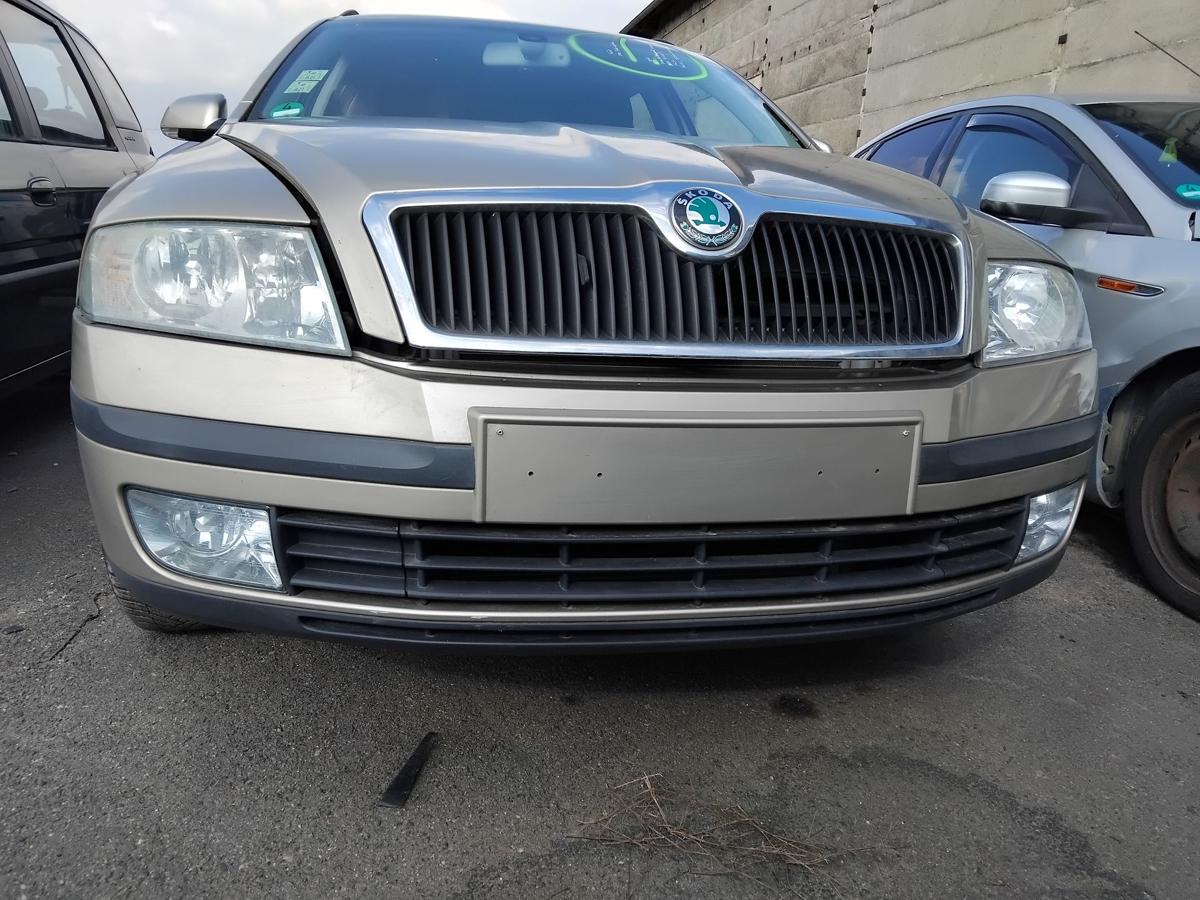 Skoda Octavia II 1Z original Sto&szlig;f&auml;nger Sto&szlig;stange vorn BJ2006 LF8F saharabeigemetallic