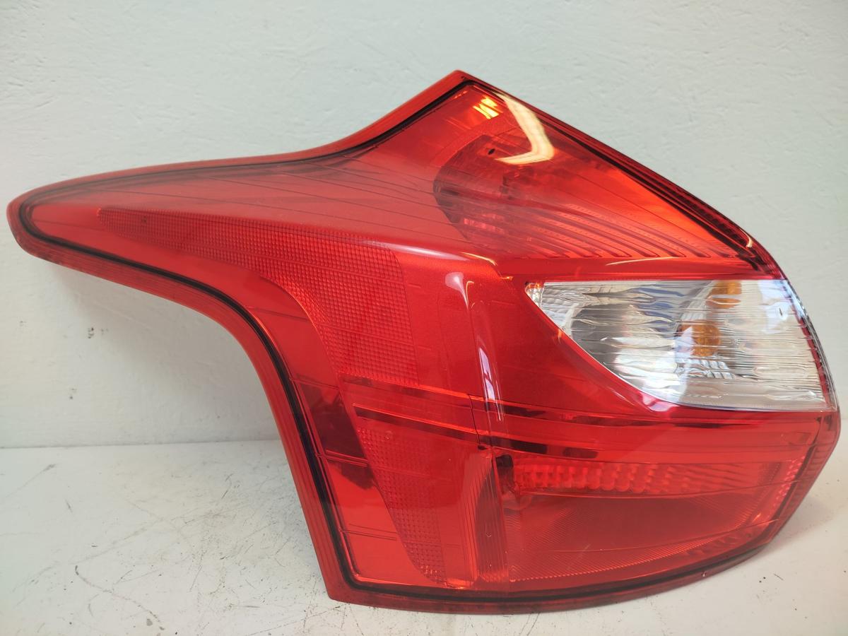 Ford Focus DYB Rückleuchte links Rücklicht Heckleuchte vom 5 türer Schlusslicht