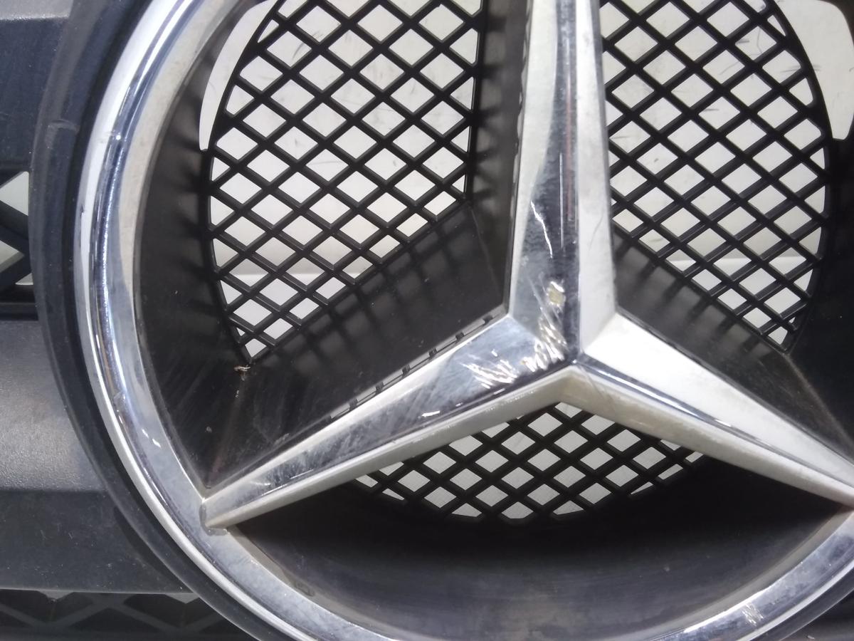 Mercedes Benz Sprinter 2 906 original Kühlergrill mit Emblem Bj.2007