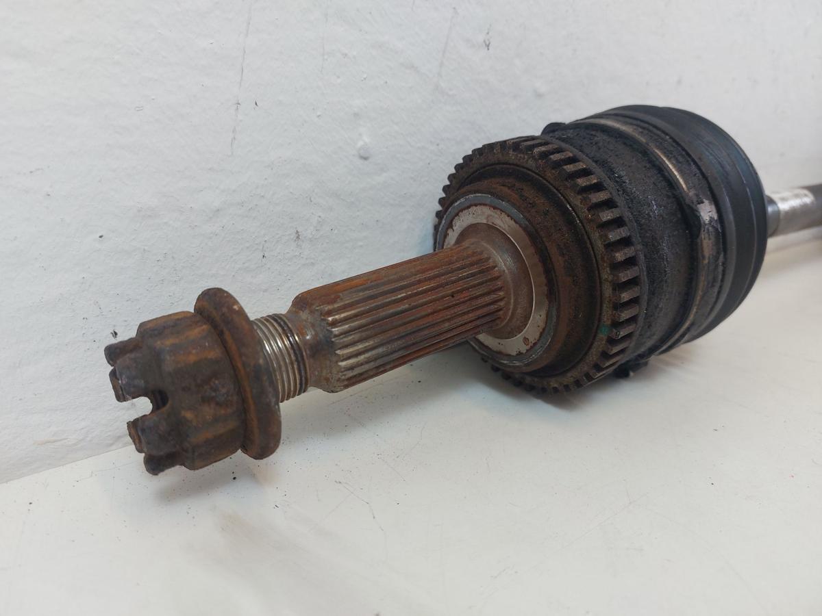 Kia Ceed Typ ED Kombi Antriebswelle vorn links Gelenkwelle 1.6 93kw OEM