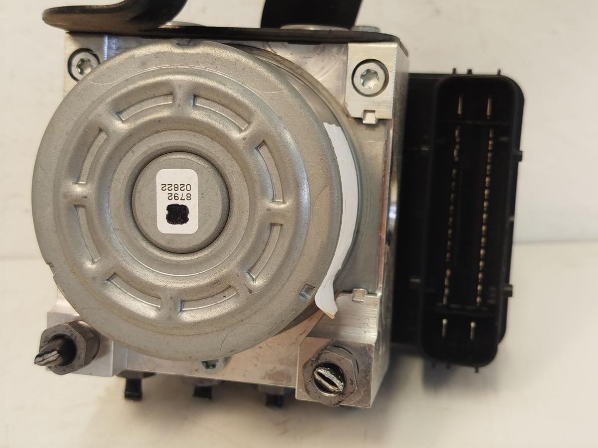 Ford Fiesta VII MK8 ab22 ABS Block Hydroaggregat Pumpe Steuerteil M1BC2C219KB