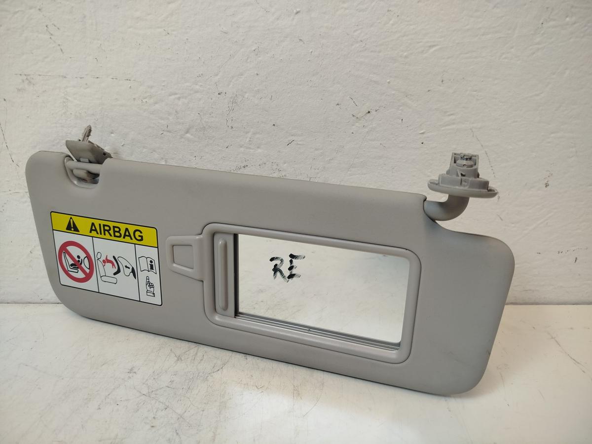 Hyundai i30 PD Mild Hybrid Sonnenblende vorn rechts mit Spiegel Beifahrerseite